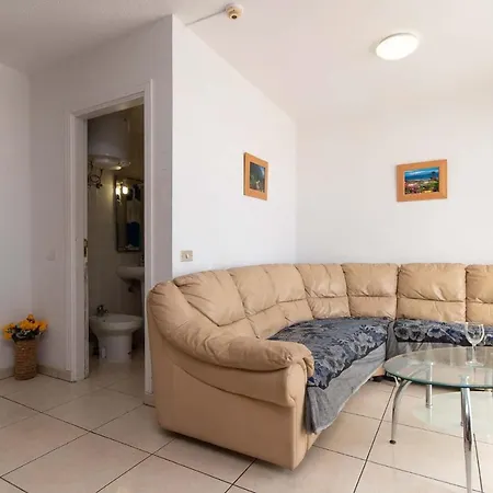 Las Americas - Las Floritas Apartamento